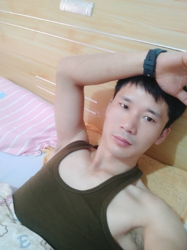 平凡之路的第一张照片--黄山交友中心